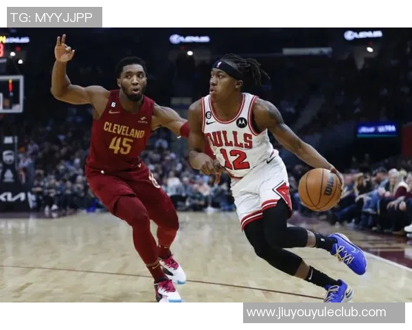 米切尔骑士生涯第75次单场30分超越众星仅次于詹姆斯324次表现惊艳