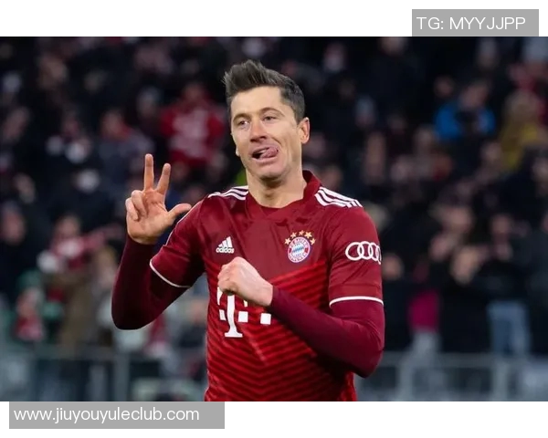 费内巴切为莱万提供一年半合同莱万希望获得两年半合同的愿望未能实现